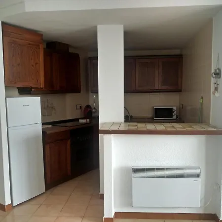 Al Port Empuriarent * Эмпуриабрава