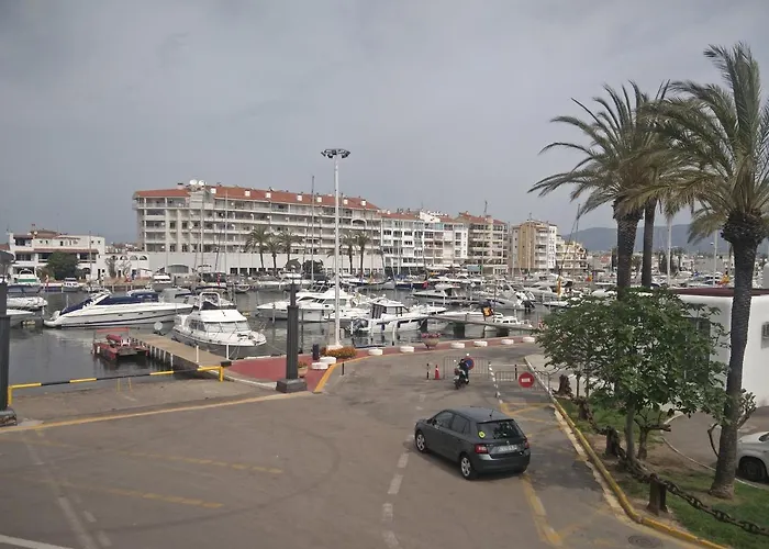 Апартаменты Al Port Empuriarent Эмпуриабрава