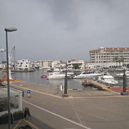 Al Port Empuriarent